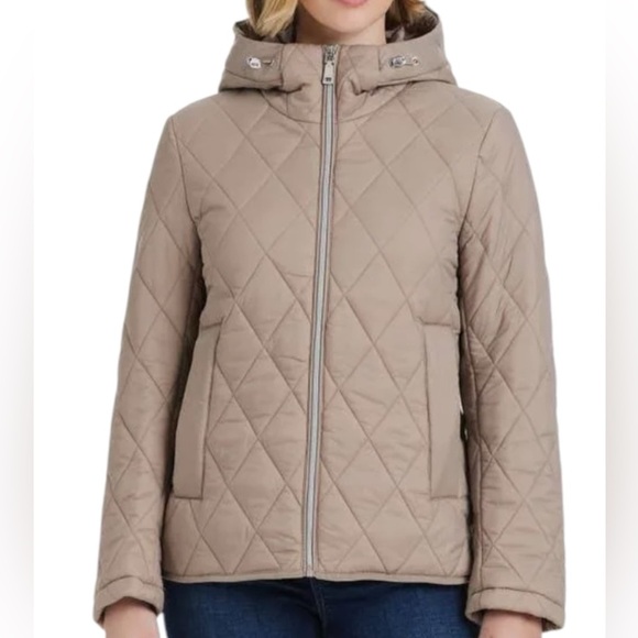 Vince Camuto NWT Women's Water Resistant Quilted Hooded Jacket Taupe Medium - Picture 3 of 9